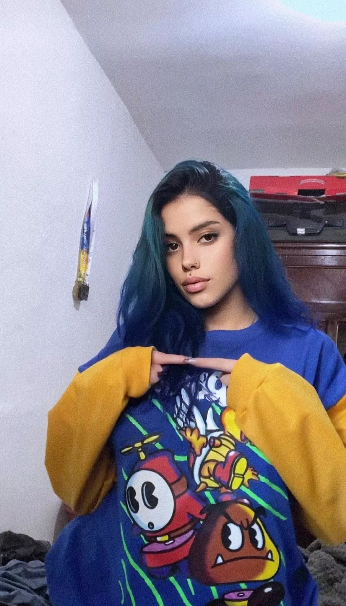 Me knowing I’m not giving your sweater back posted by BeguilingBeauty