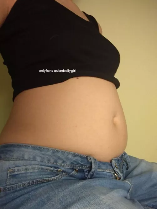 My jeans feel like they’re going to burst 🥴🤰🏻 by asianbellygirl