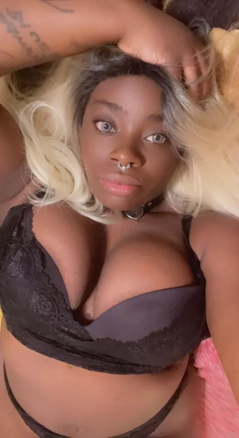 Of course, I’m naughty. I’ve always had to compete for attention, you see. posted by realcherclarkx
