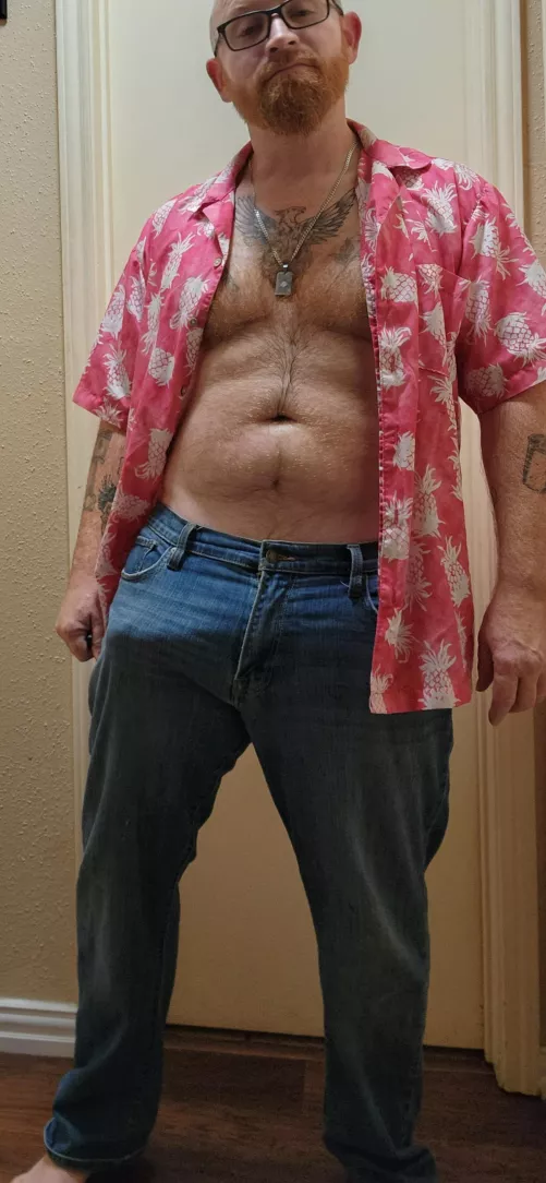 Pink looks good on me, right? by texcentricasshole