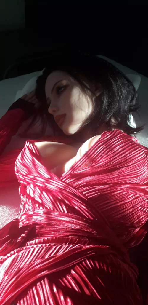 Pretty in red by DegreeHorror9396