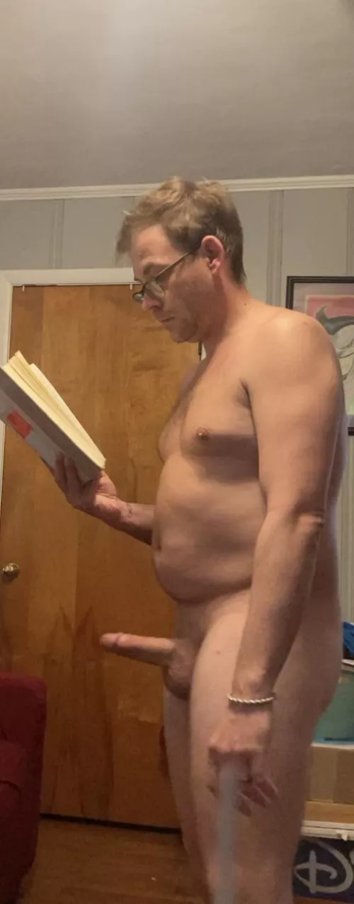 Reading is one of my many hobbies 😈 by Ellimist1987