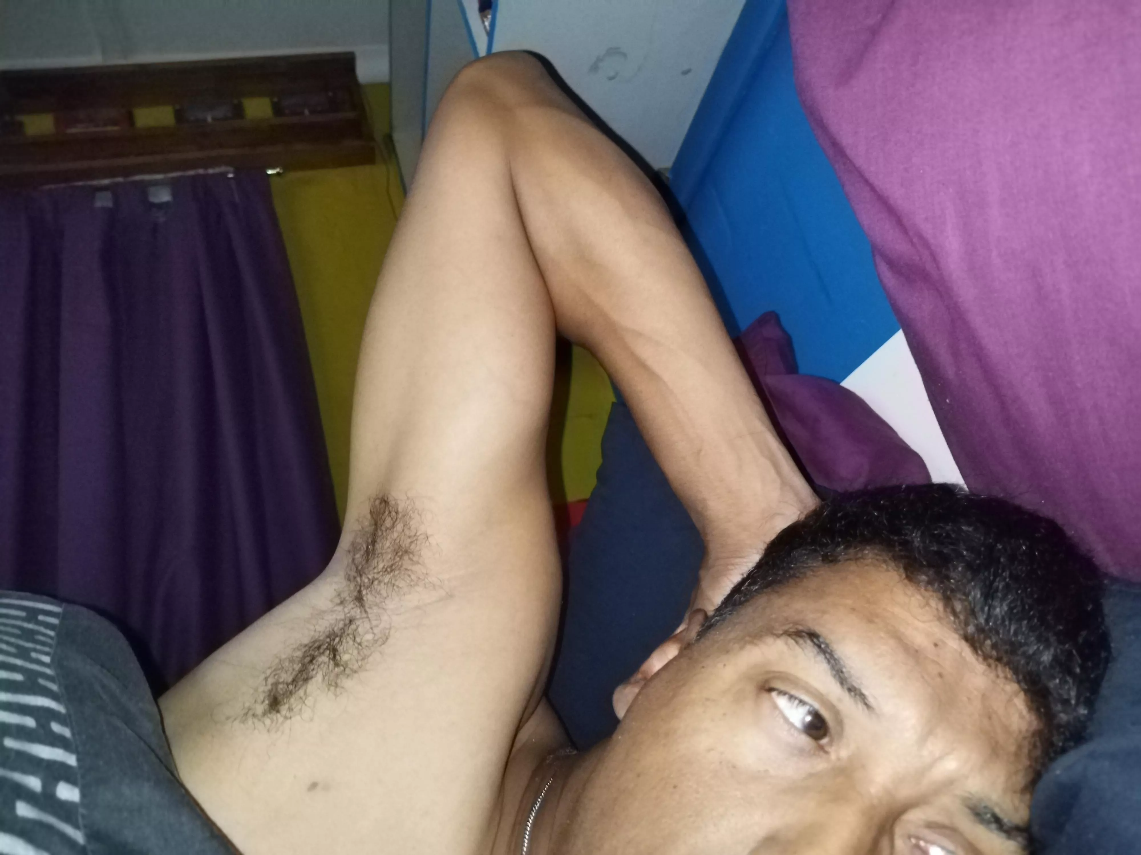 Relaxing after a long day and smelling pits are a rush don't feel like 🚿 posted by Acceptable-Beat9114