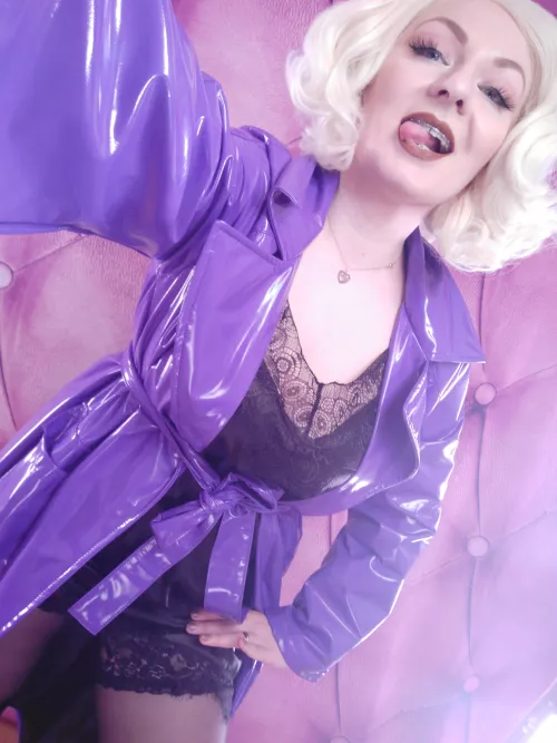 shiny pvc coat [f] [oc] by AryaGrander