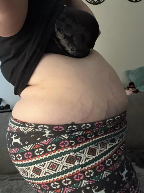 So stuffed and round! Alll the sandwiches, a liter of coke, and ice cream. by nerdy_amber1