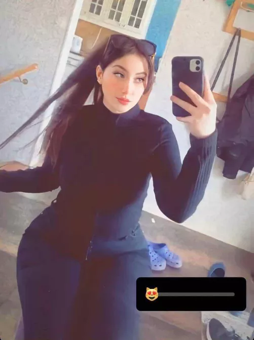 Thick body hehe by fuckyes33