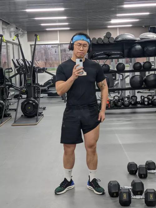 thick thighs save lives by xxPhoenix519