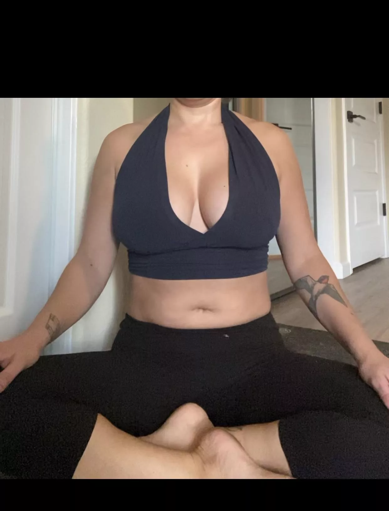 Topless guided meditation- Flexi Swan 🦢 posted by FlexiSwan