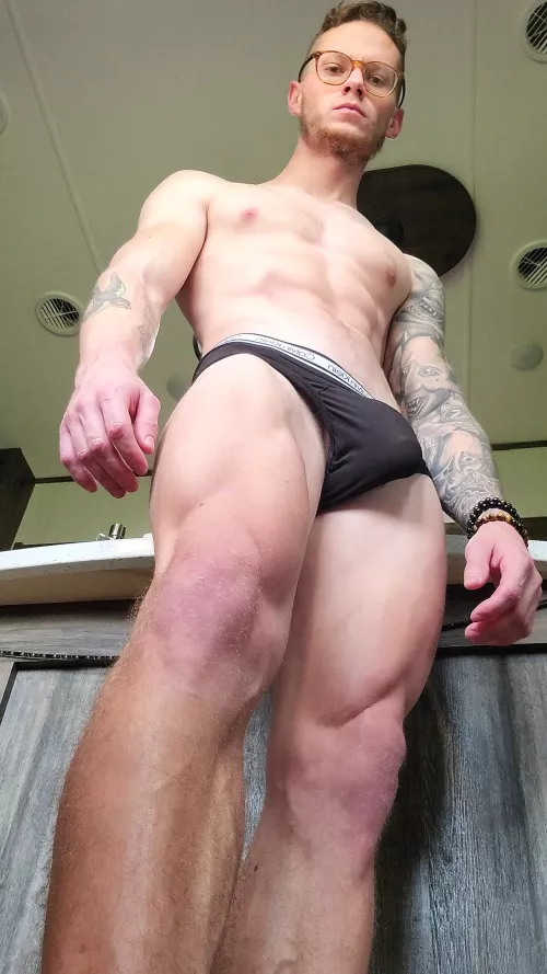 under-bulge 😌 by ben_ryan_official