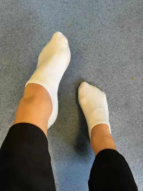 What about 3 girls or will you just take 1 pair today 😉… Panties, socks, Sexting, sph, pussy pops and much moreee 🤤🫦 OF - yourfivedesires by fivedesire5