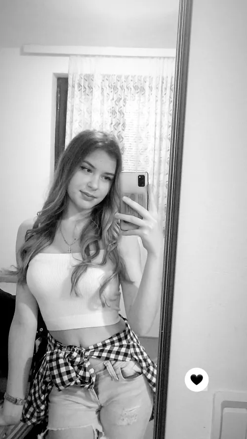 White top by ricar78