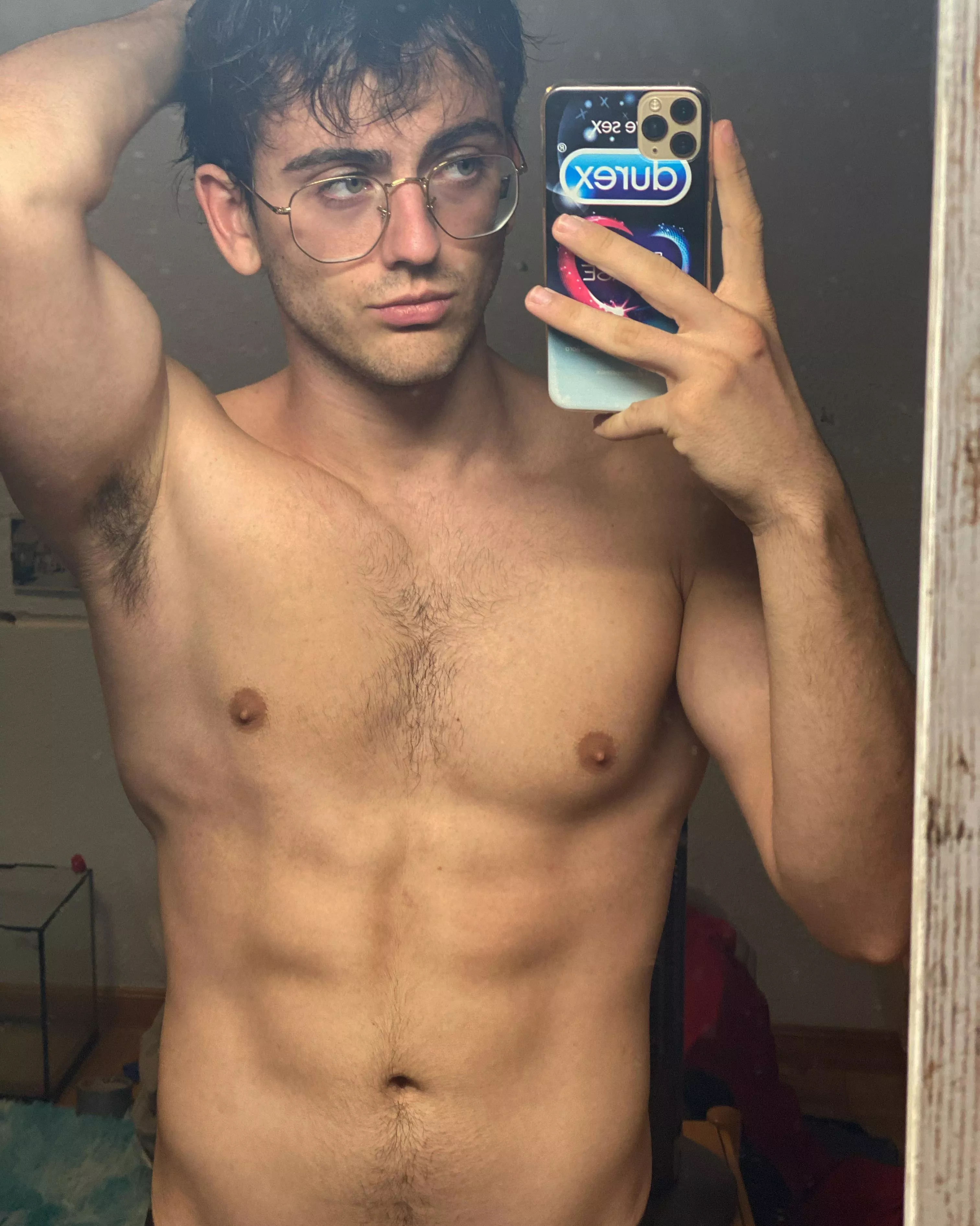 Who do I look like 😝 posted by cerdobueno