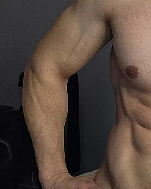 You look hungry & empty 😏 by John_fitness91