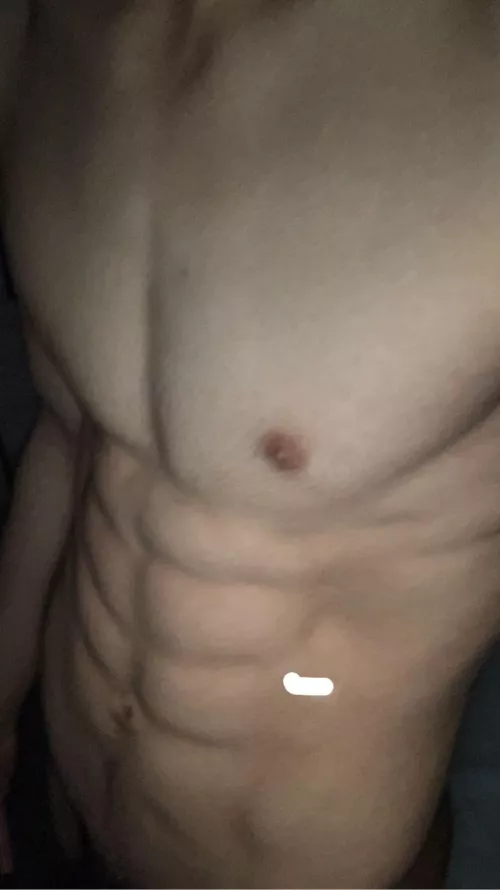18, muscular guys hit me up with a body pic for my snap by No-Occasion8580