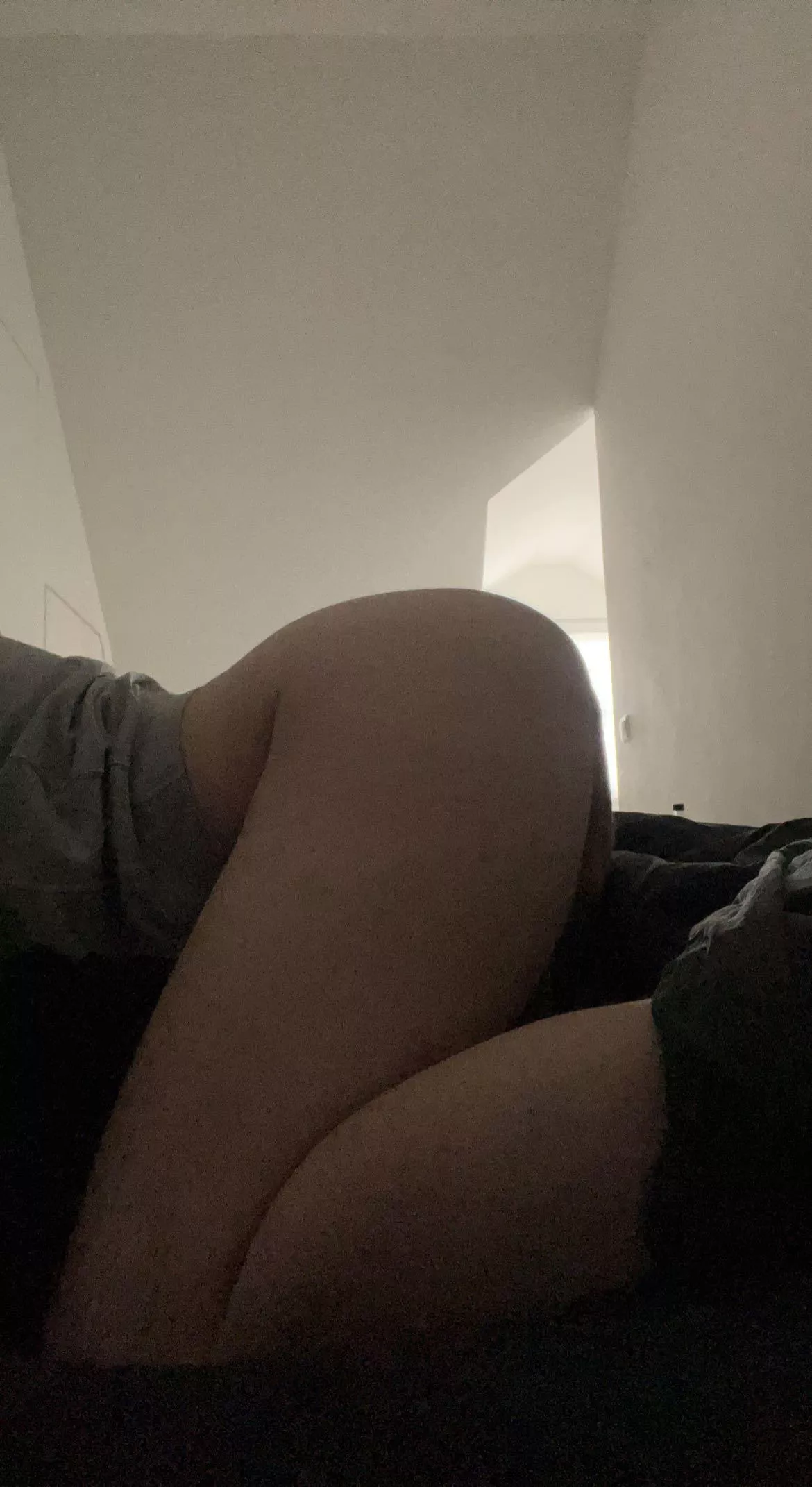 22yo Big booty bottom posted by mauk123