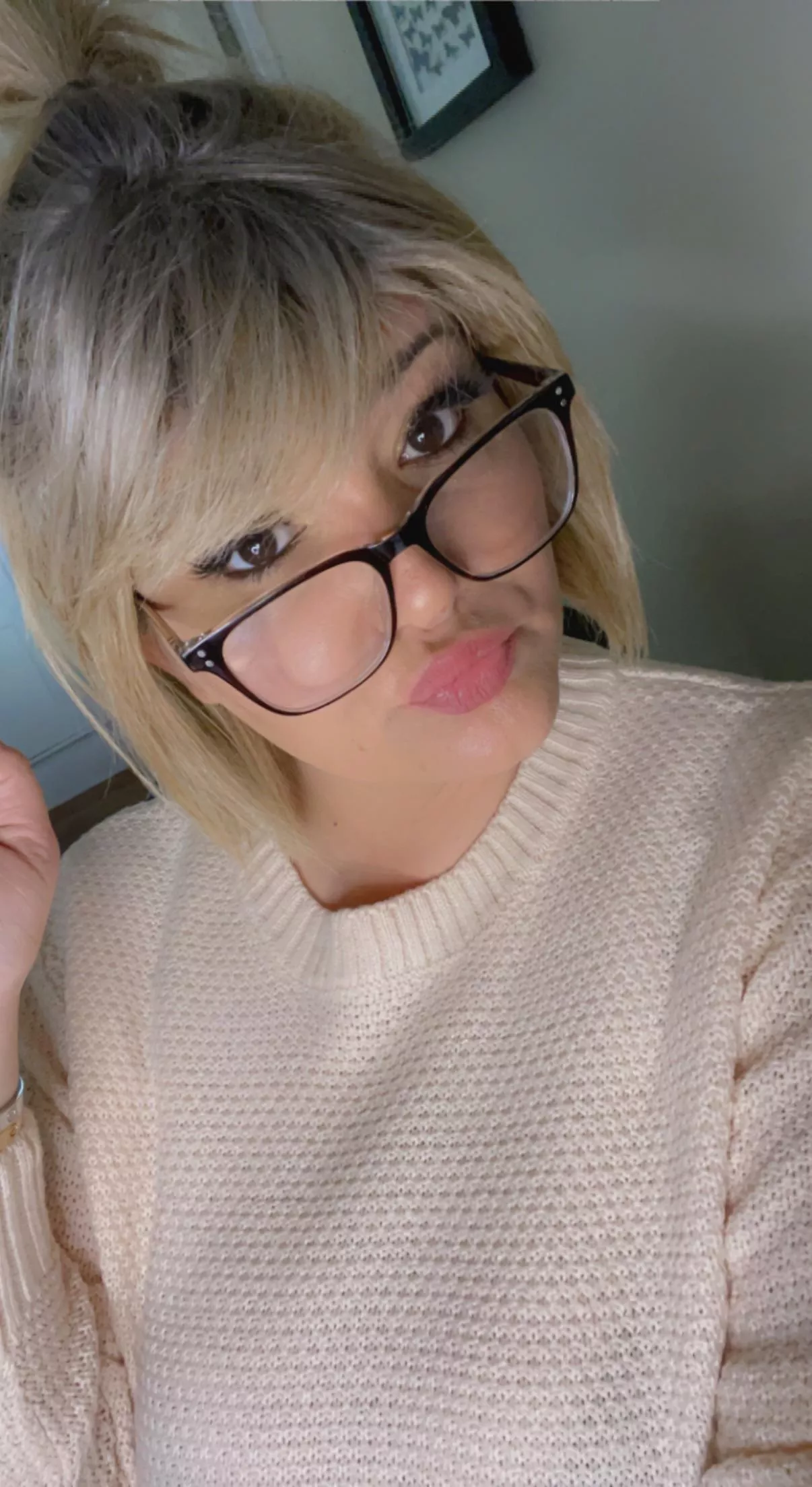 36F. Blondie babe. posted by Professional-Dig9390