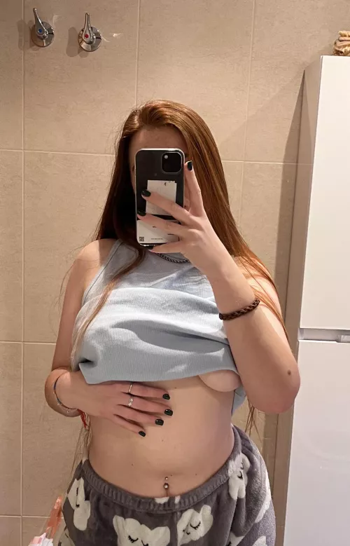 Am I your type? by reddddolly