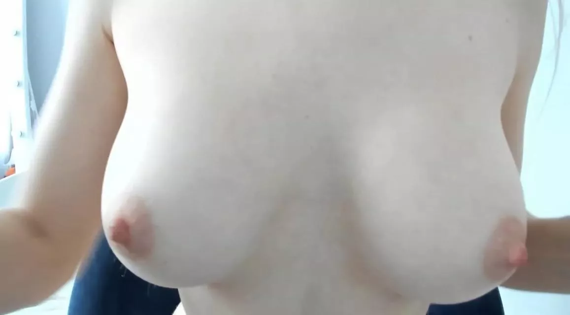 Any big areola lovers here? posted by YvanaNSFW