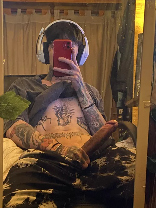 Any cumslut? by Regular_Invite1734