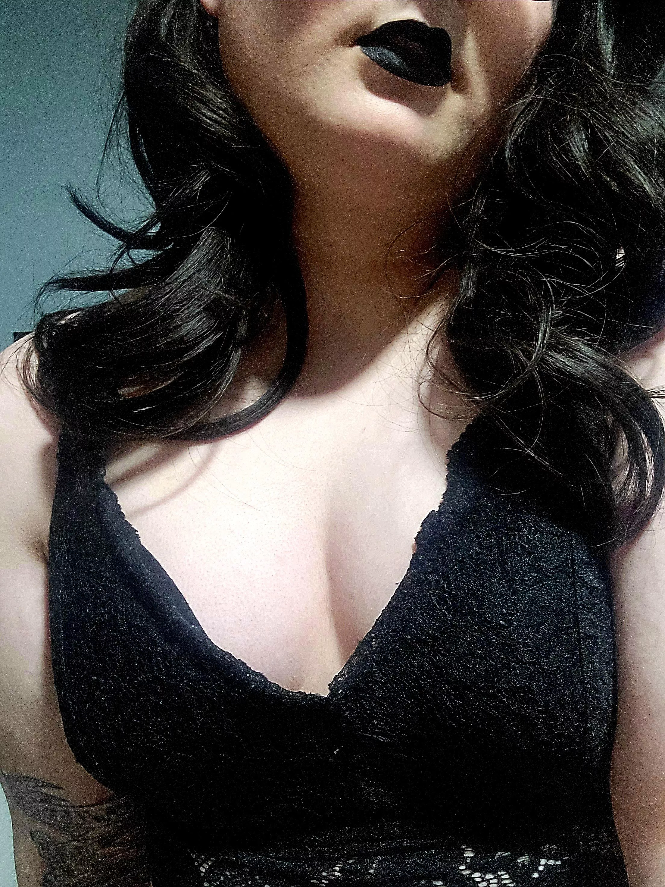 Black lipstick moment posted by Evie_Something