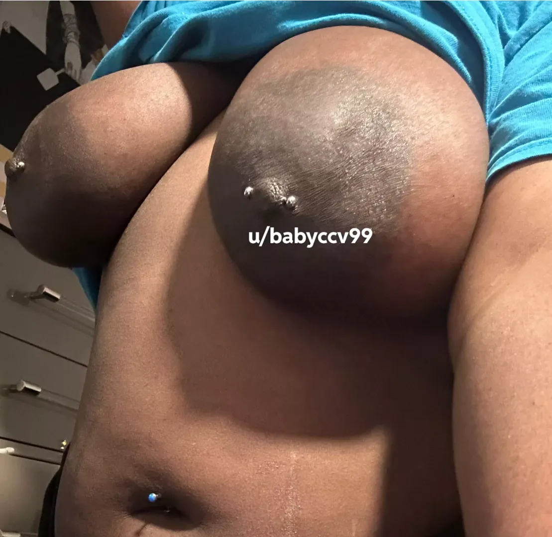 busty (; by babyccv99