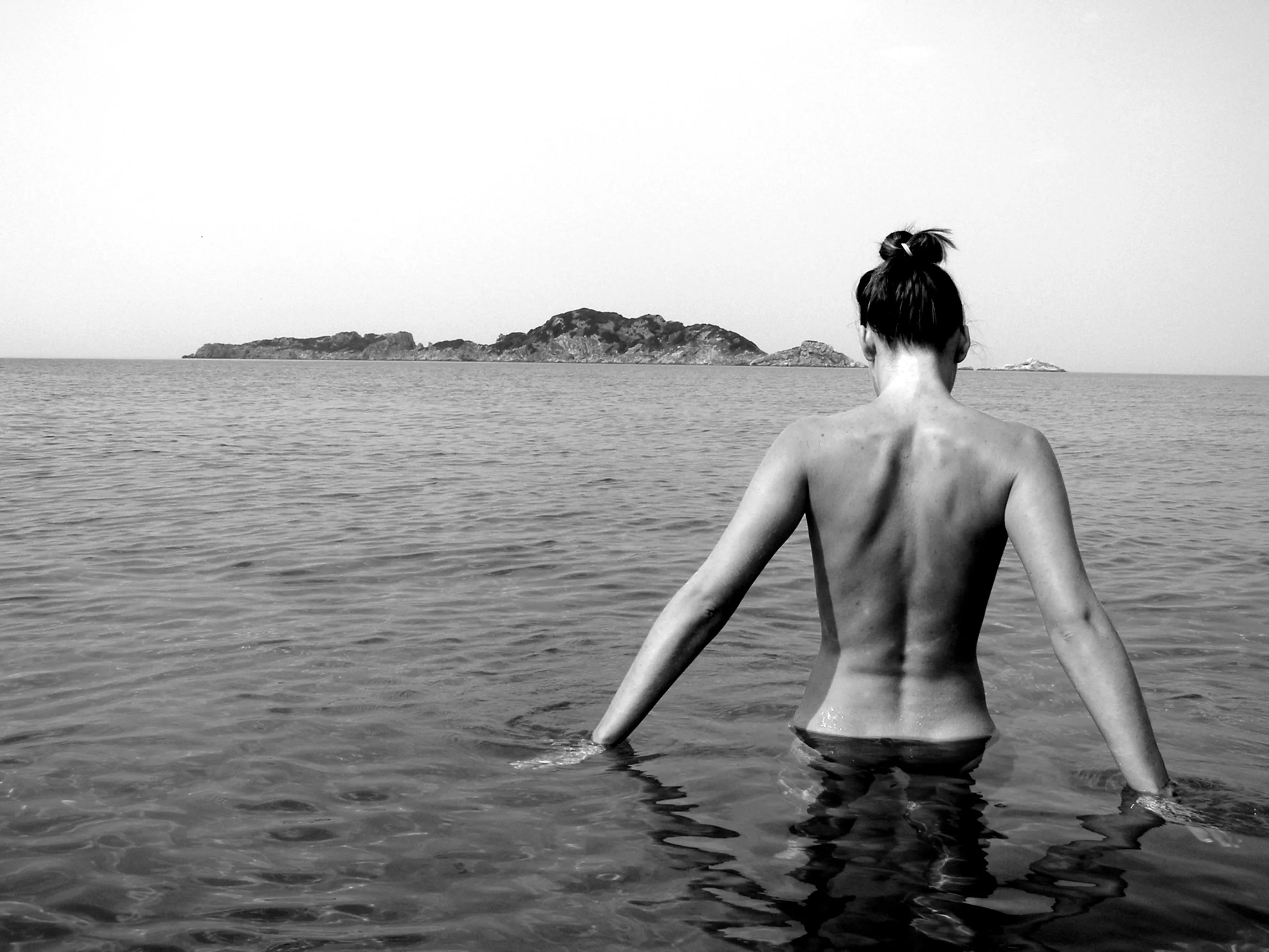 Calm sea posted by isa_bea