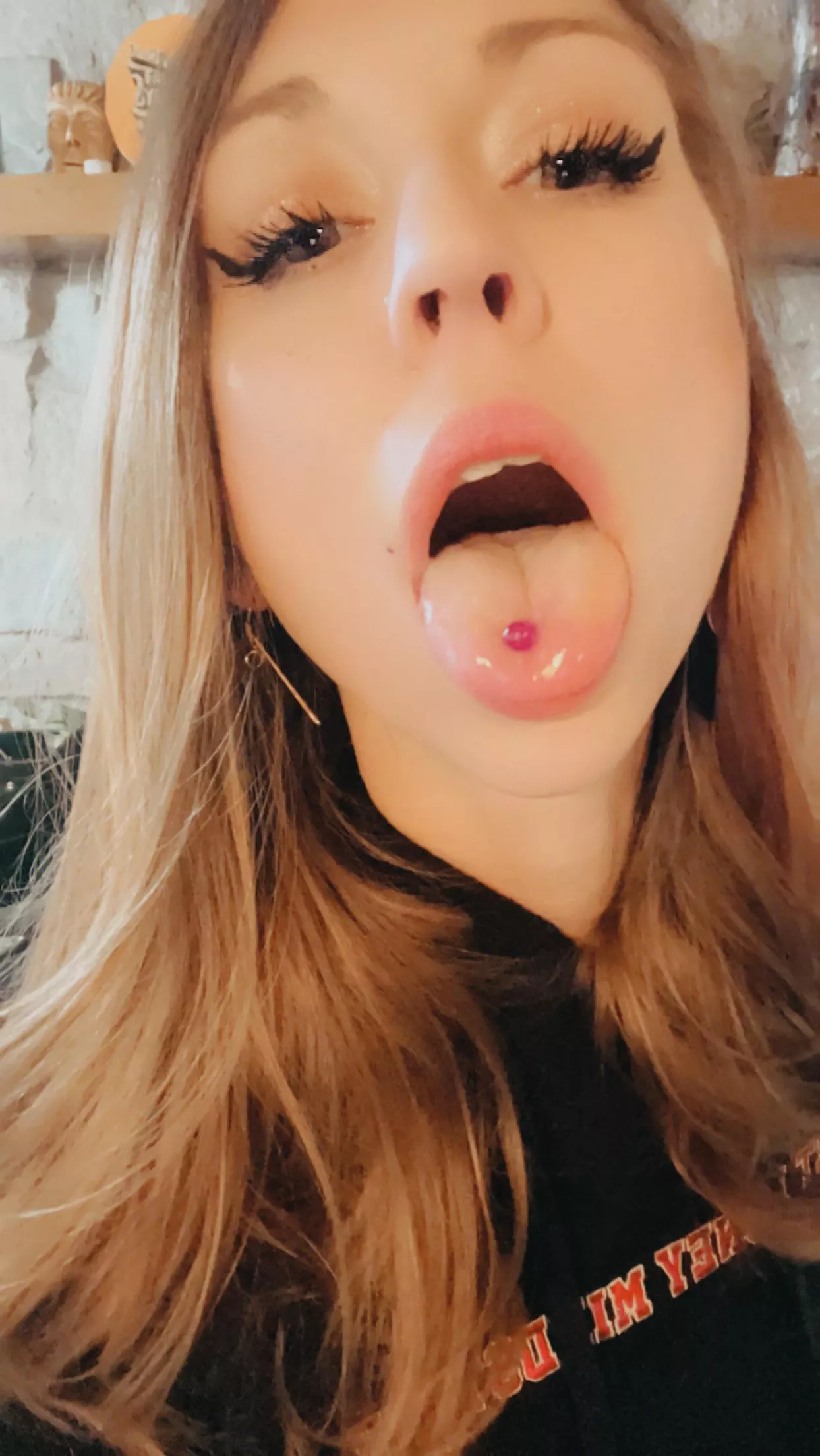 Can you {f}it it in? 🫢 [OC] posted by lilDeeDeekjp