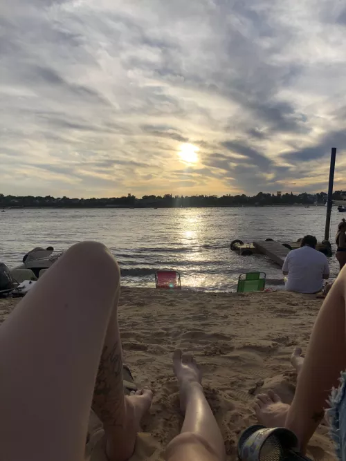 Chill🏝️ by Ligeia_mermaid