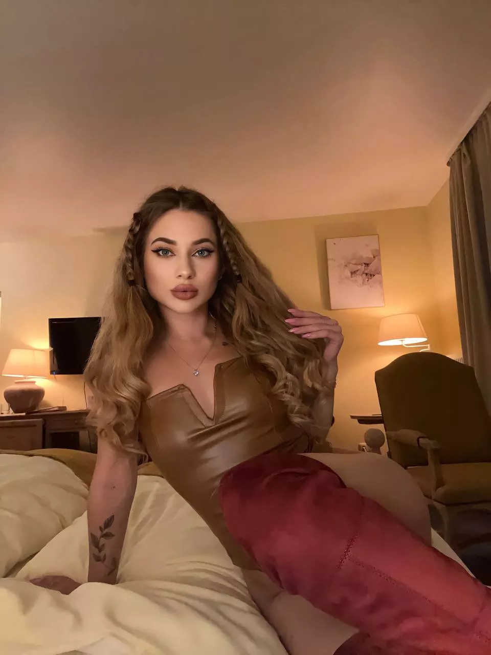 come cuddle? posted by sunnykitty_