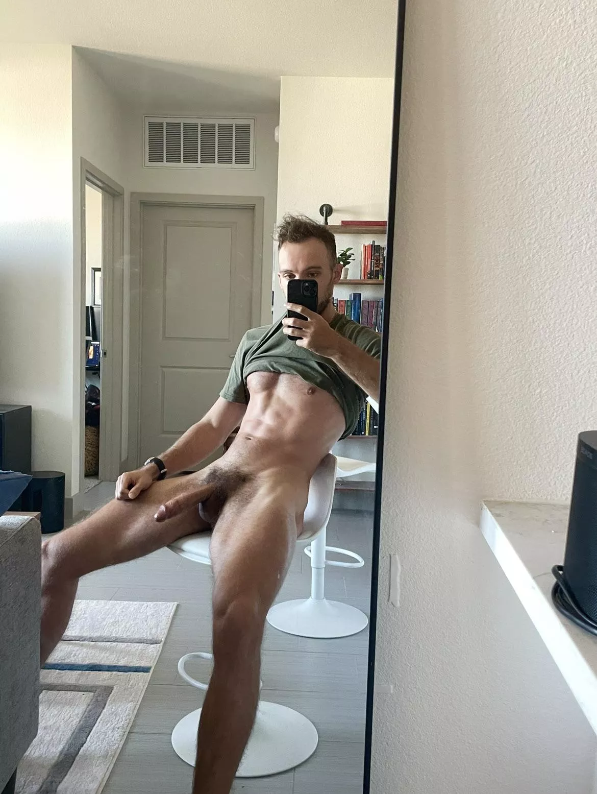 Come take a seat slut posted by troy_green69