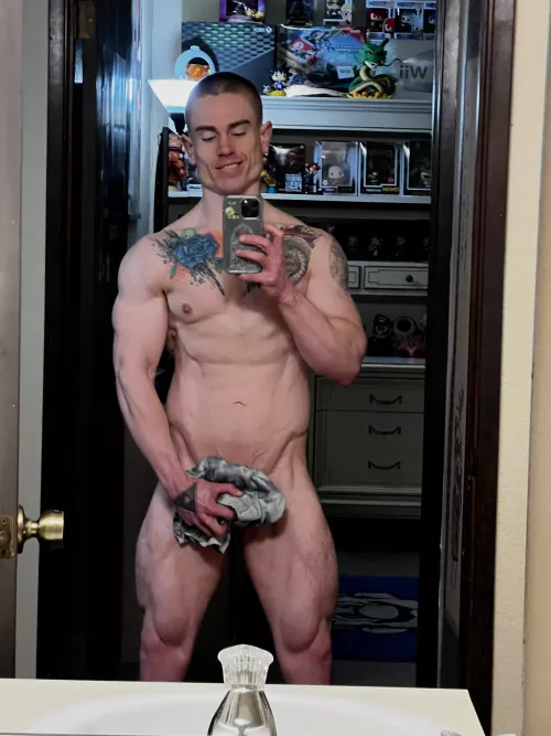 Do you like muscular guys? [30] by NearbySenpai