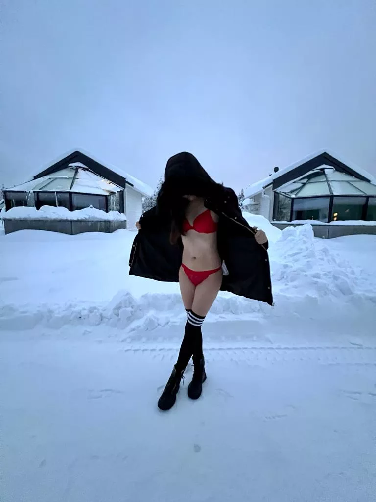 Do you want to build a snowman [f] posted by Sheepsheepsheeps