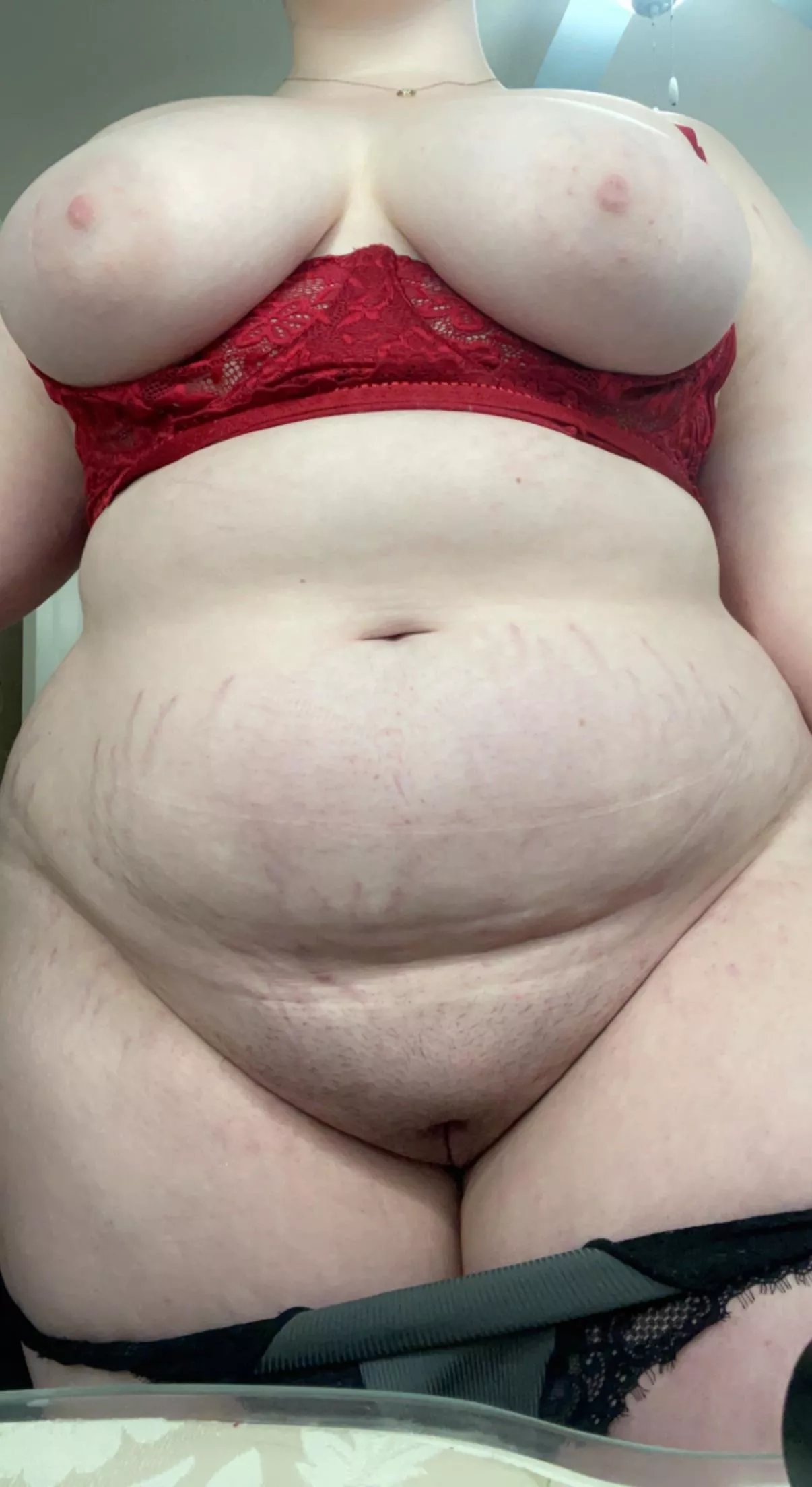 Eat me or fuck me? posted by Prettylildaisy1