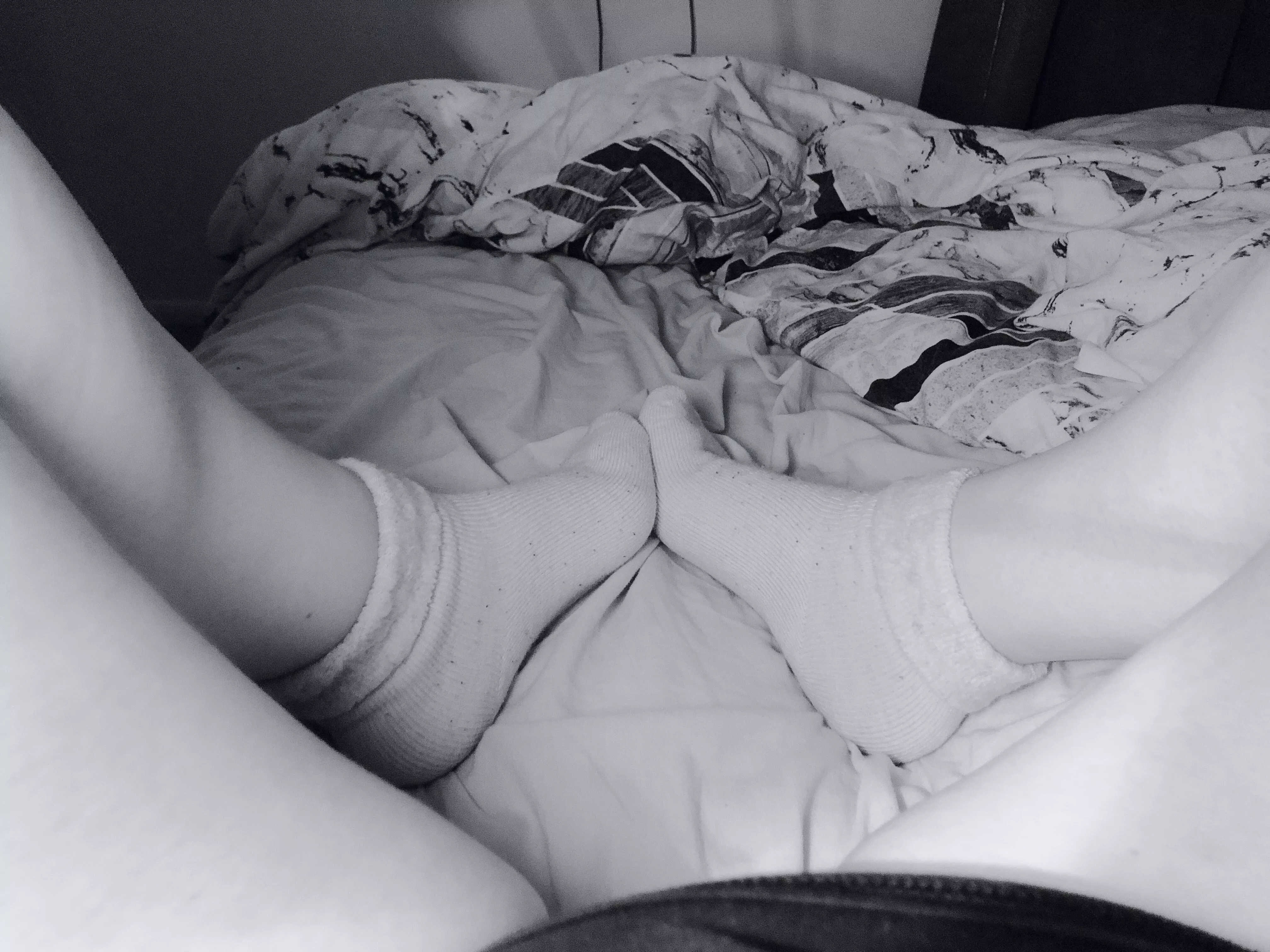 [f] Can’t Sleep 🙄 posted by Needing_Oxygen