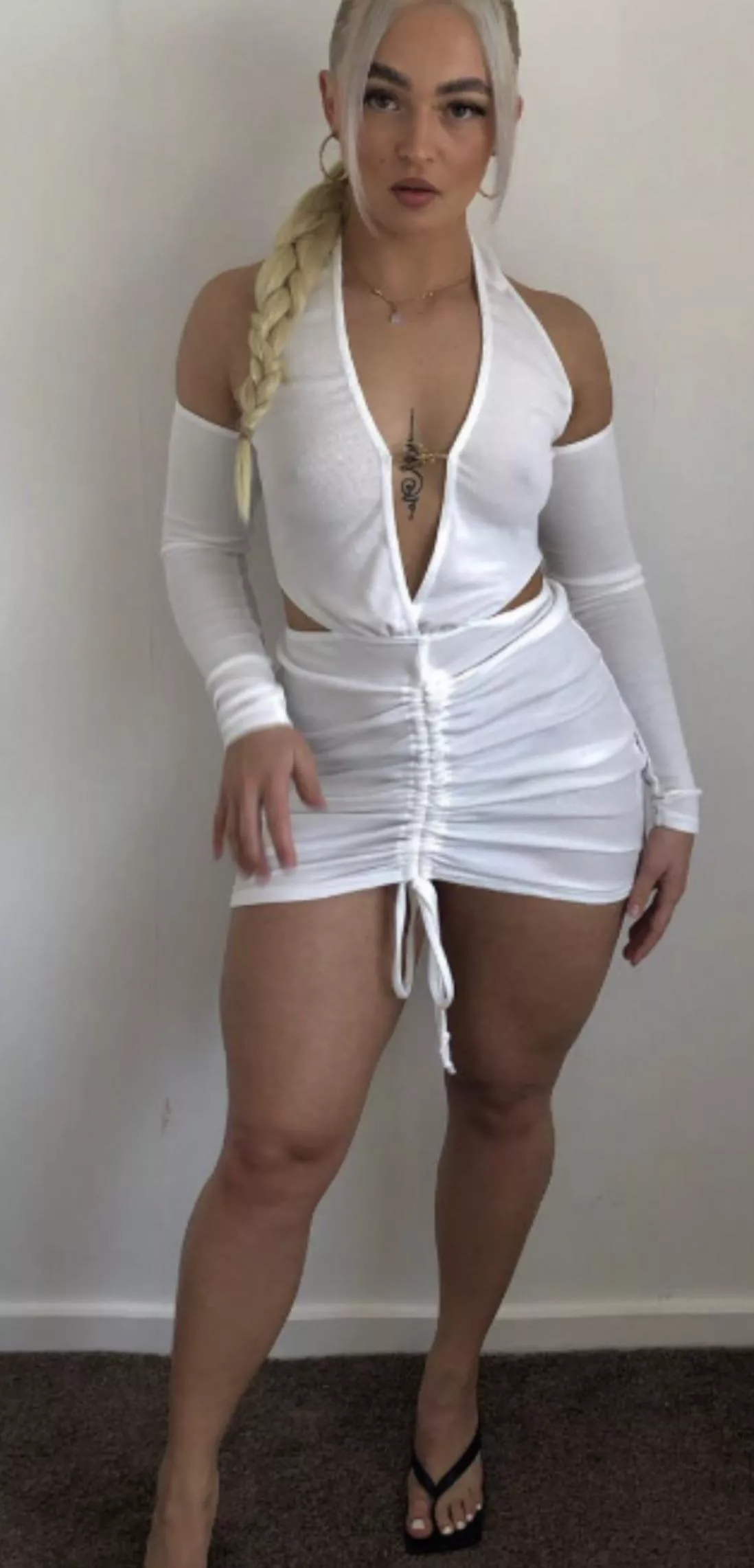 Fat thighs and pokey nips what a slut🤤 posted by LoveTheChavs