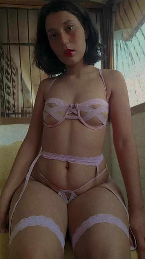 Feeling sexy by vaneliciousxo