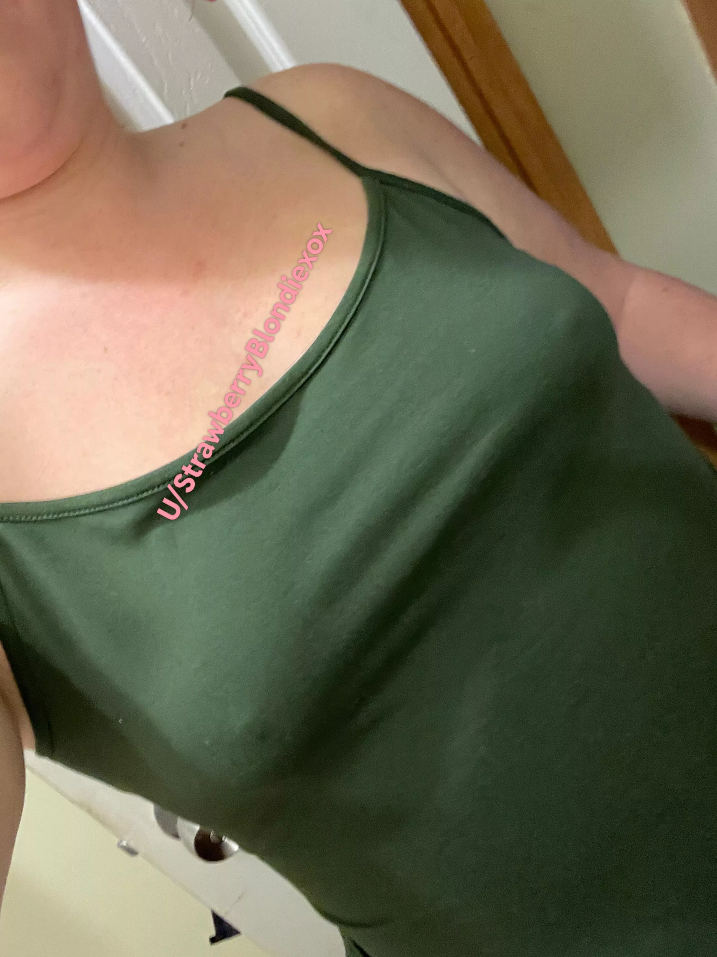 Got a new nightgown. Green might just be my color. posted by StrawberryBlondiexox