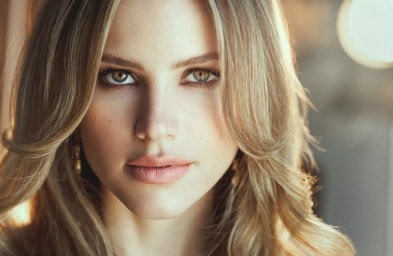 Halston Sage posted by Breathlessbeauty