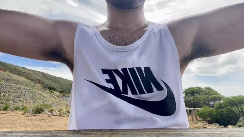 Hi from my sweaty armpits posted by aithonx