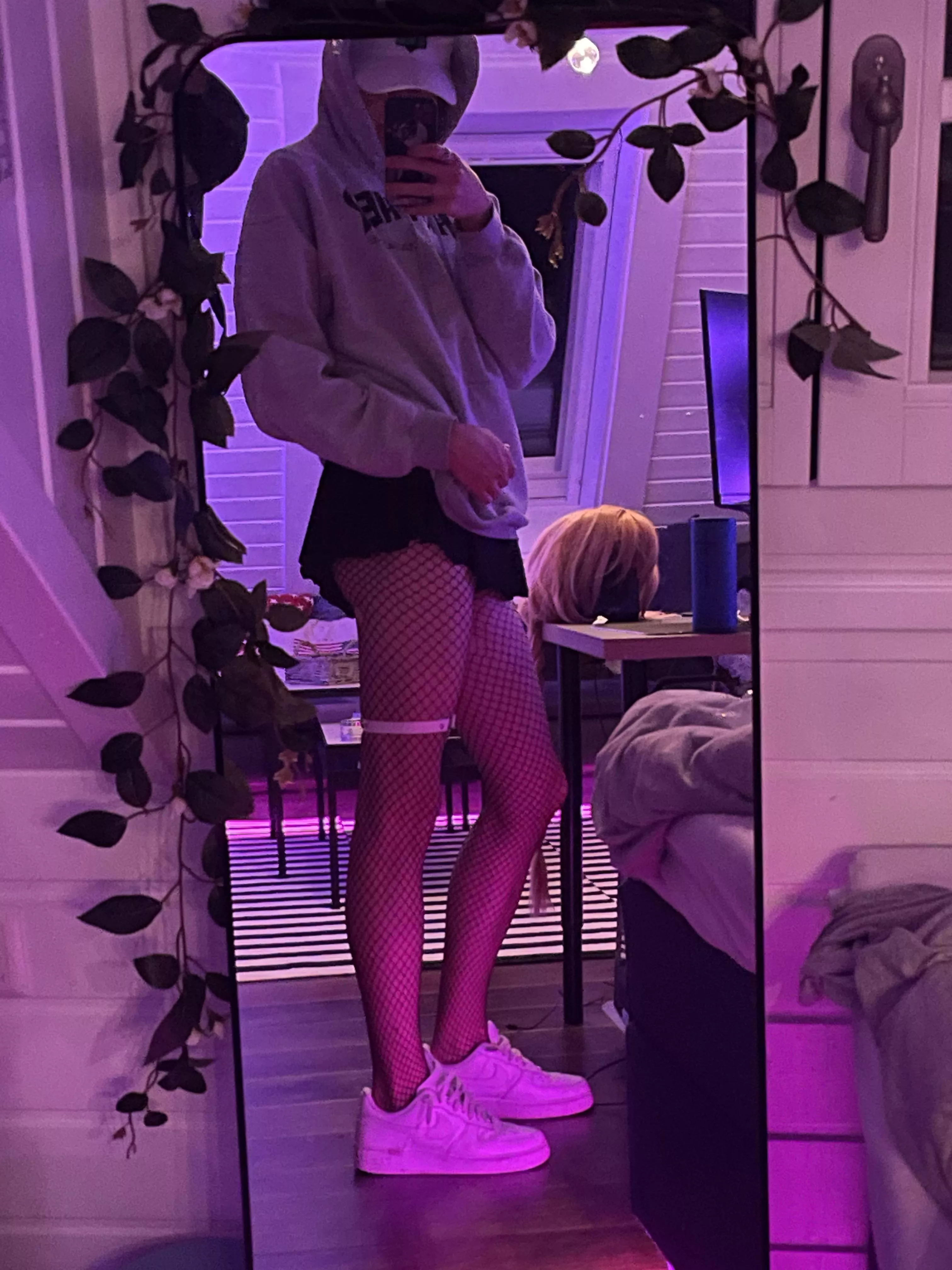 Hiii im shyyy TwT posted by codghostsisthegoat