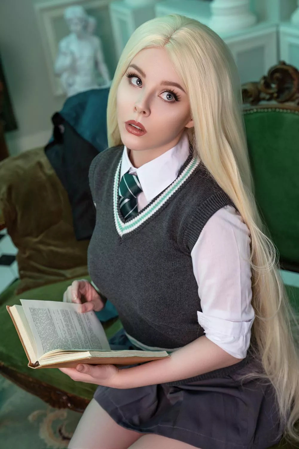 Hogwarts Legacy cosplay by me posted by HellyValentine