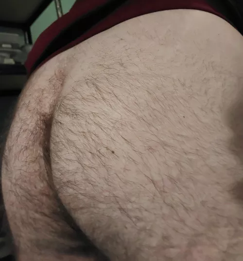 hows my ass? 🥺 by seahorseissue