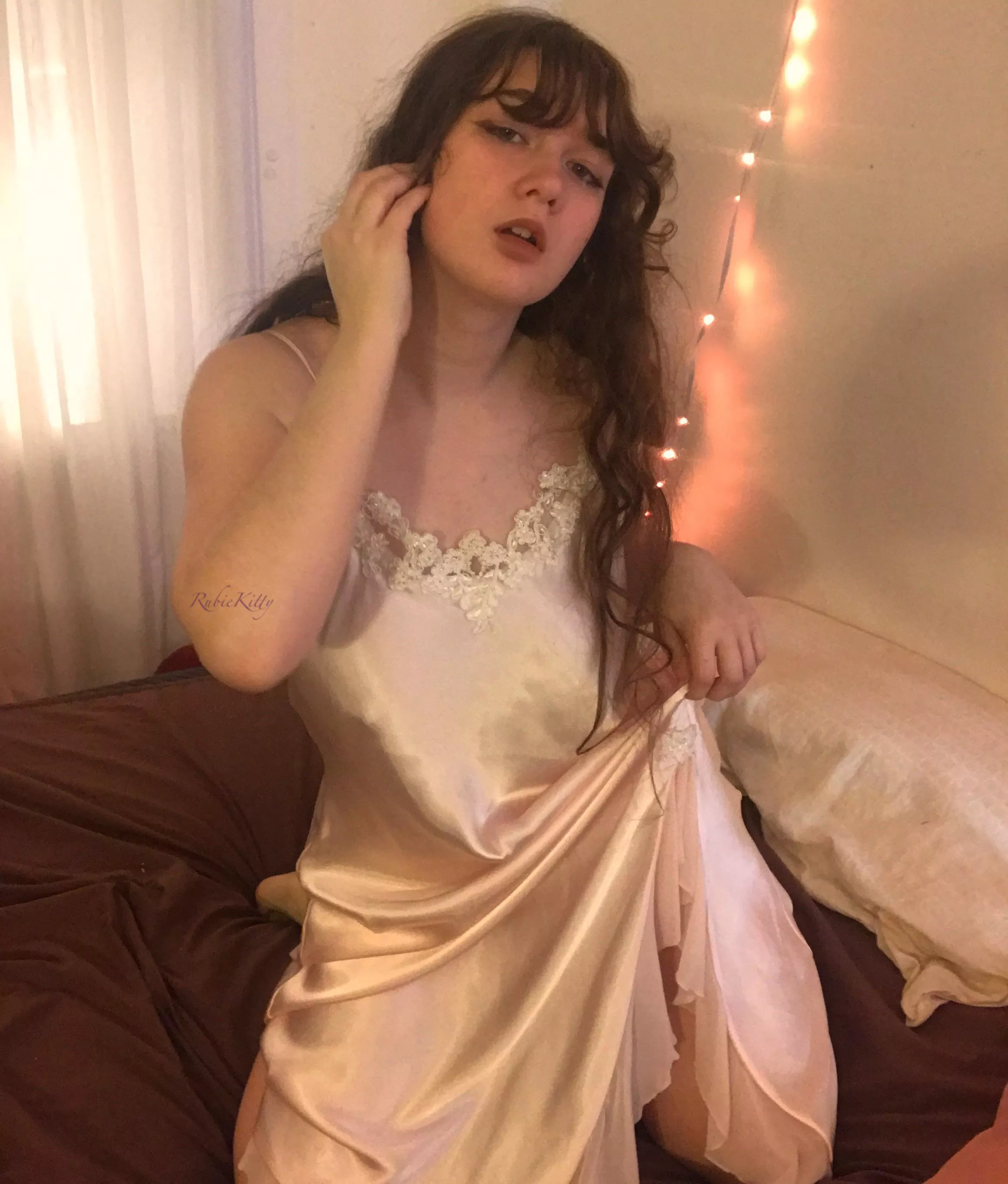 I’ll be your long haired princess if you promise to to pull on it💕 posted by RubieKitty