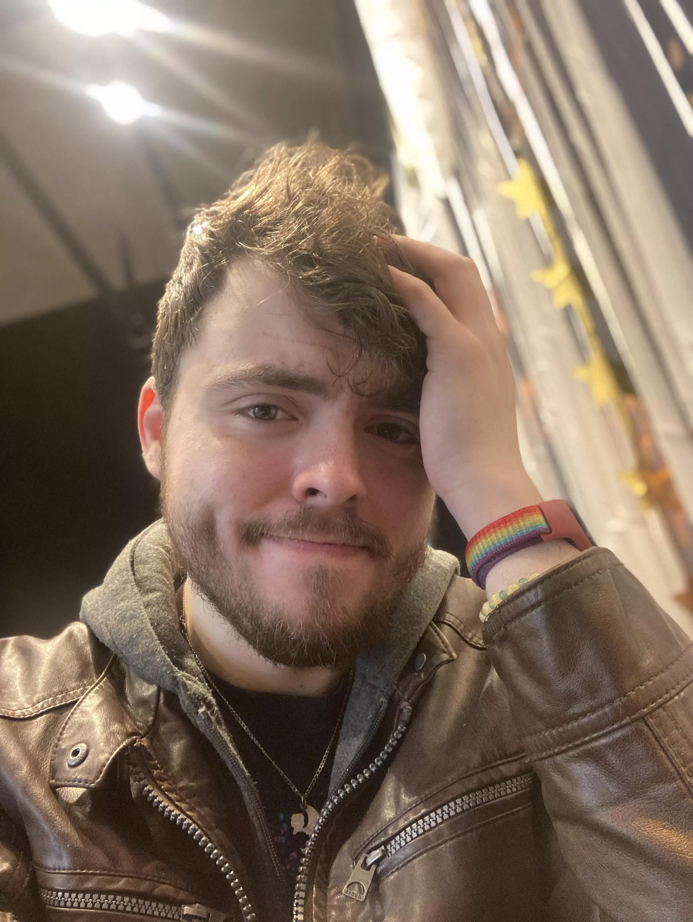 I’m desperate need of a haircut 💇‍♂️ posted by softyserve69