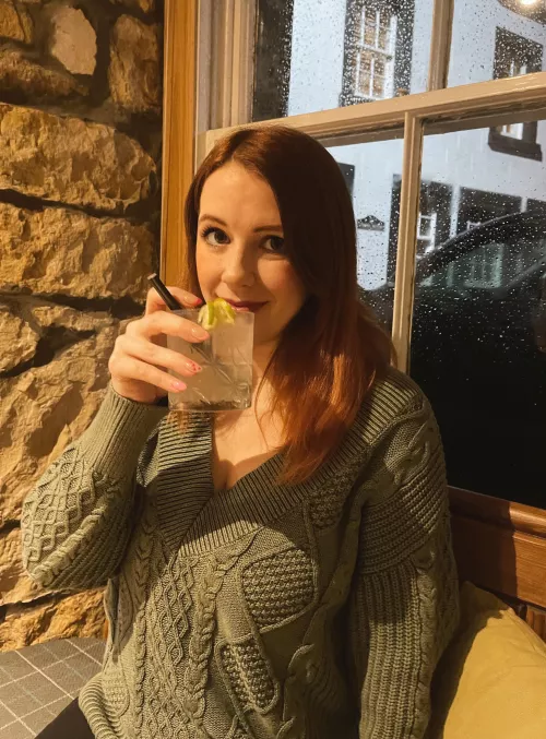 Just a rainy, cold night in Scotland 💕 [F] by snildeep