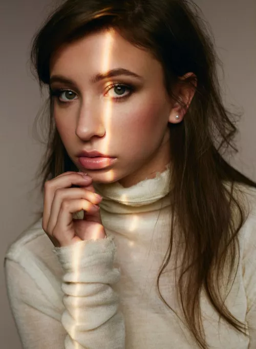 Katelyn Nacon by Breathlessbeauty