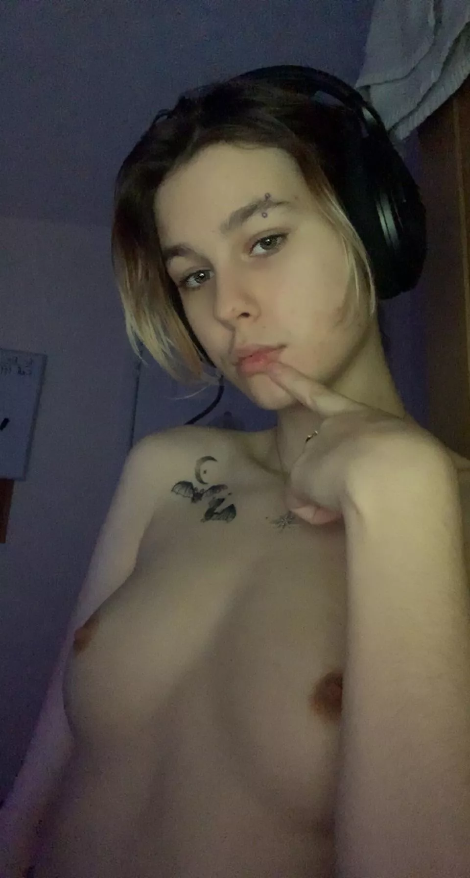 let’s play a game :3 posted by pettyyuumi