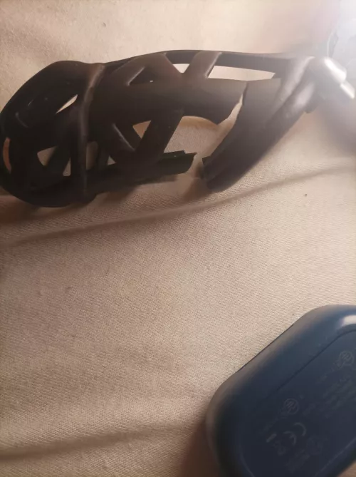 my cobra broke which is odd by FutaLover23