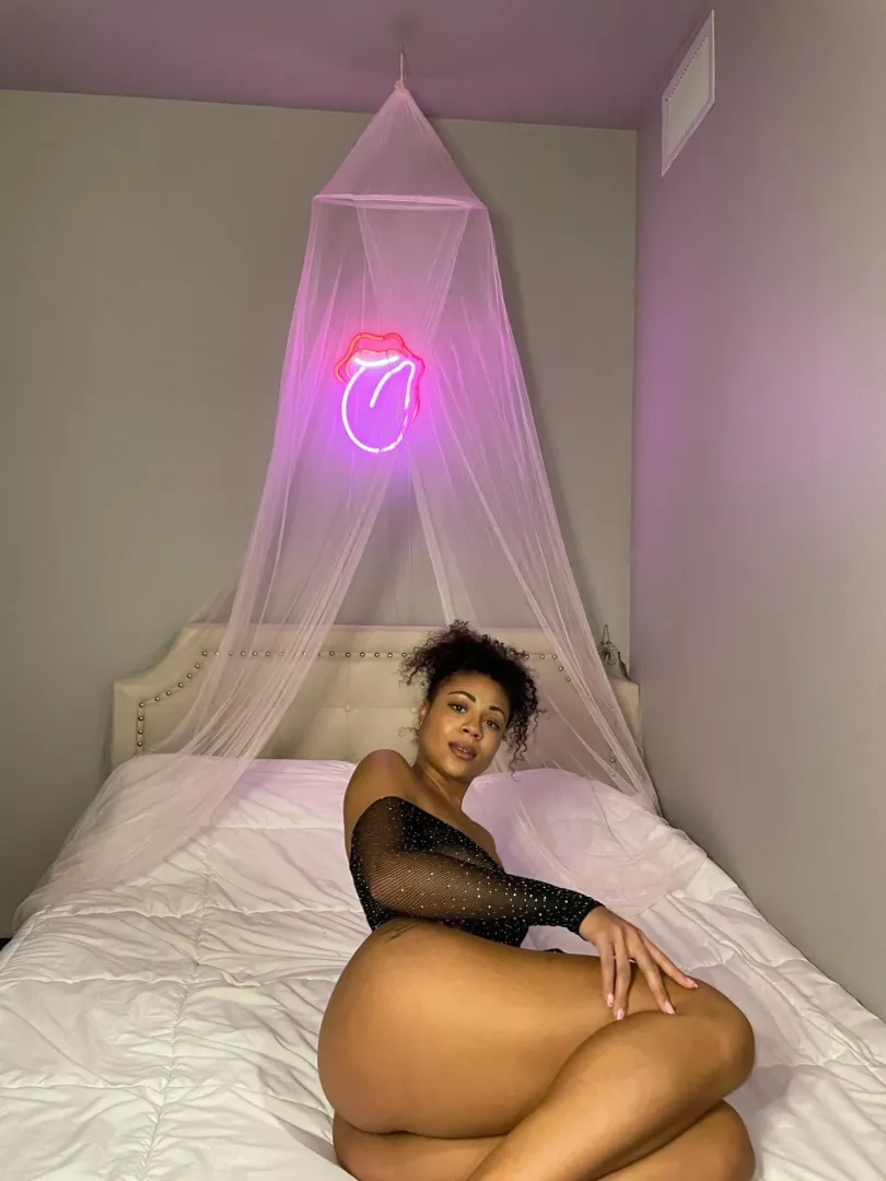 Need someone to punish me posted by Skeify