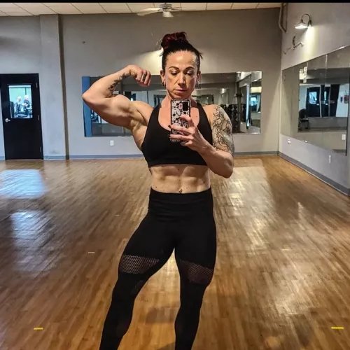 Post workout pump 💪🏼 by Feeling-Ad-3894